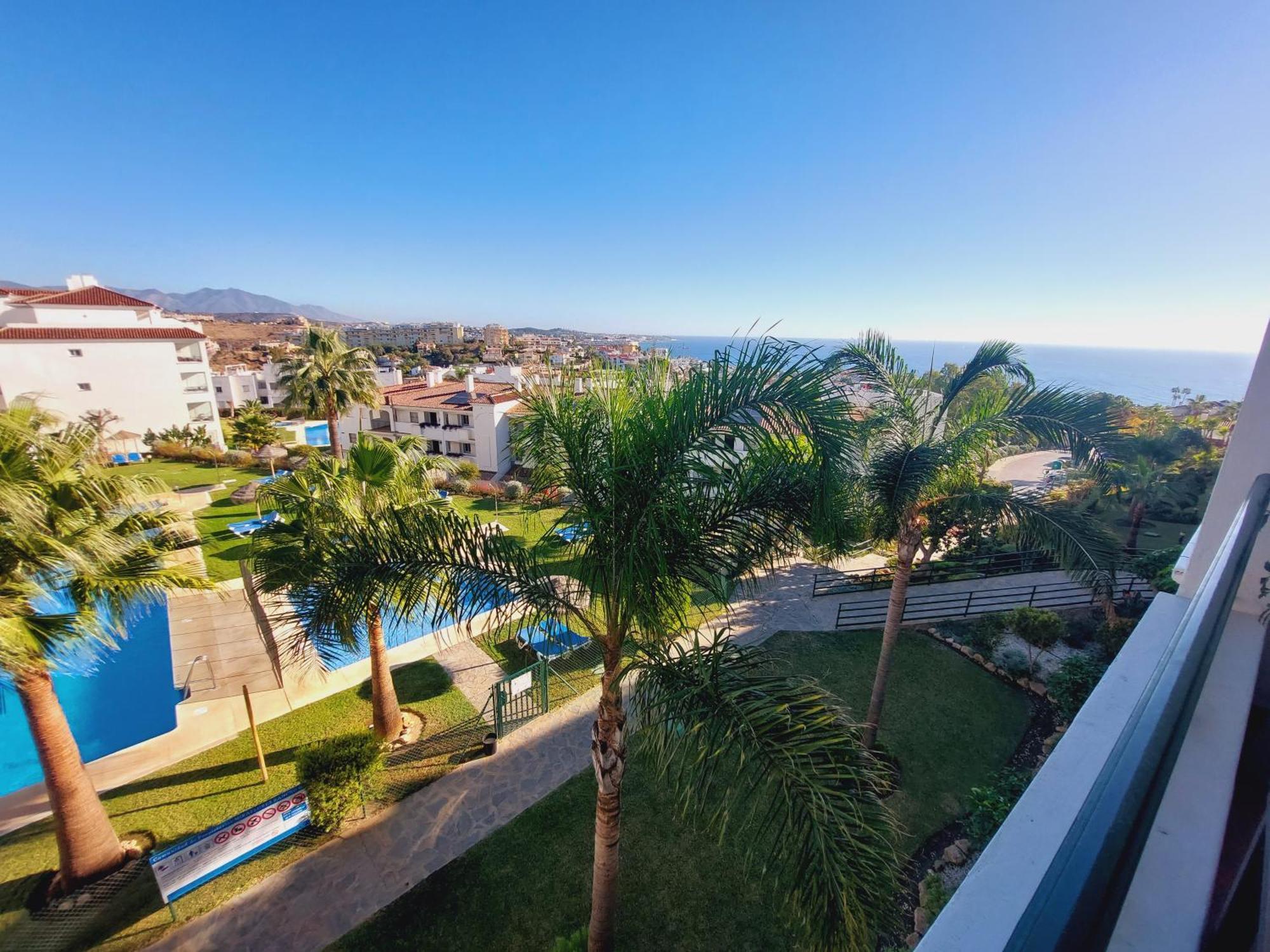 Beautiful Apartment Sea&Mountains Views 卡拉德米哈斯 外观 照片